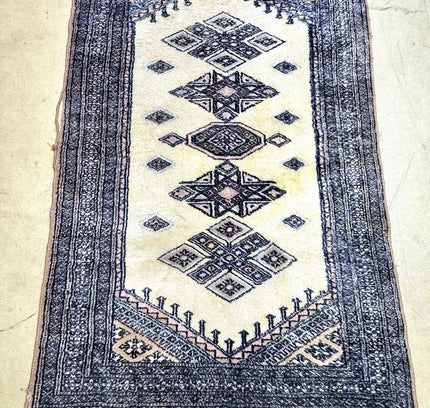 Vintage Rug - Yatva