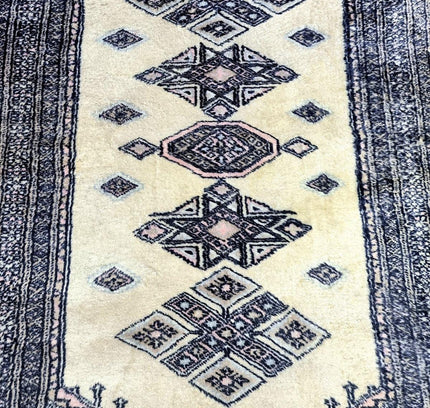 Vintage Rug - Yatva