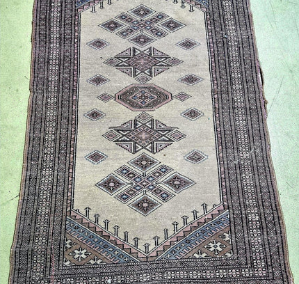 Vintage Rug - Yatva
