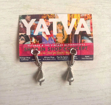 Vintage Sarah Coventry Clip - Ons Earrings - Yatva