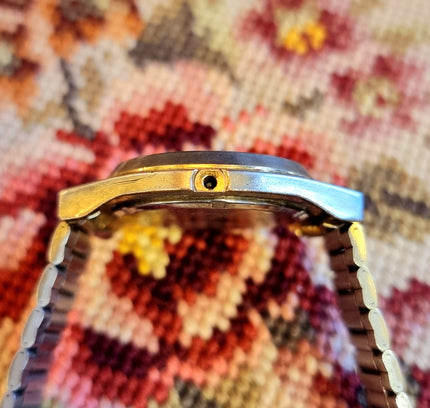 Vintage Seiko Quartz watch - Yatva