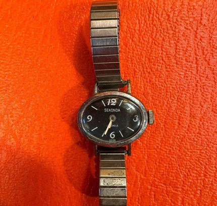 Vintage Sekonda Watch - Yatva