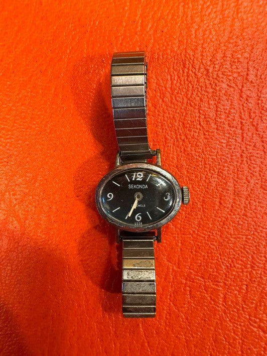 Vintage Sekonda Watch - Yatva