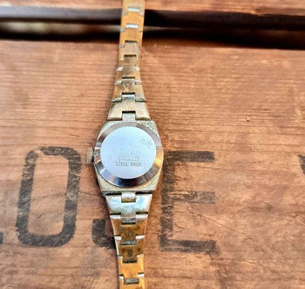 Vintage Sekonda Watch - Yatva