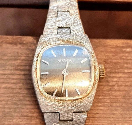 Vintage Sekonda Watch - Yatva