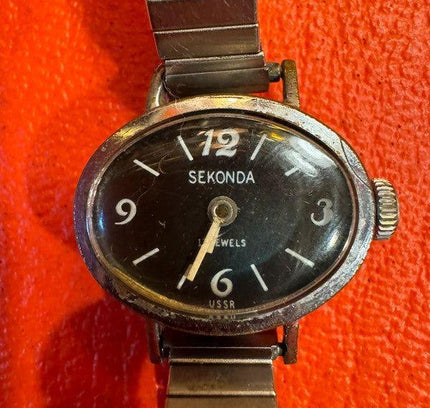Vintage Sekonda Watch - Yatva