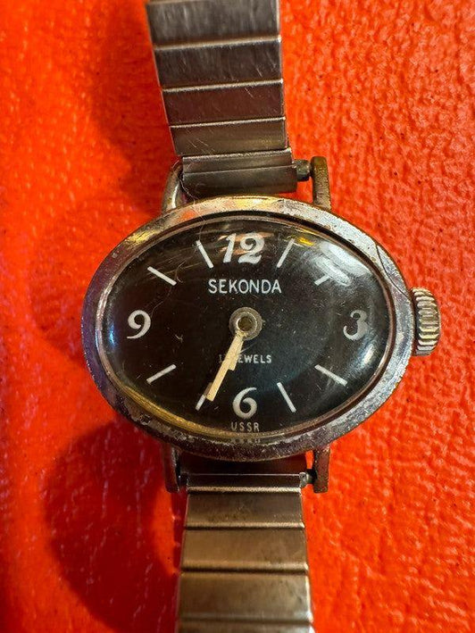 Vintage Sekonda Watch - Yatva