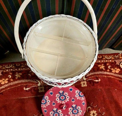 Vintage Sewing Box - Yatva