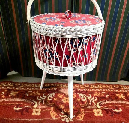 Vintage Sewing Box - Yatva
