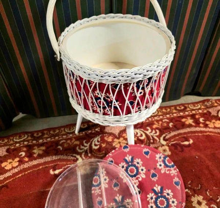 Vintage Sewing Box - Yatva