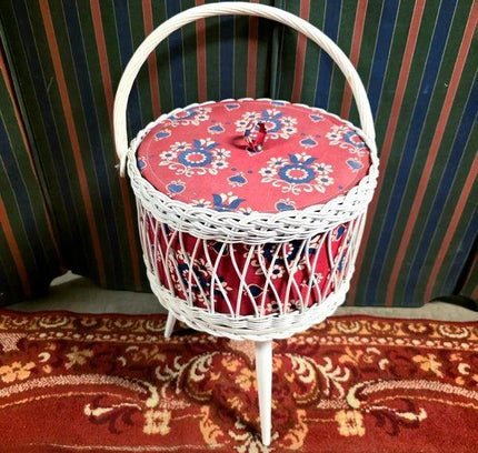 Vintage Sewing Box - Yatva