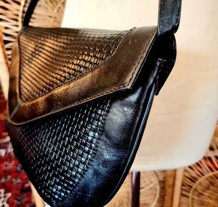 Vintage Shoulder / Clutch Bag - Yatva