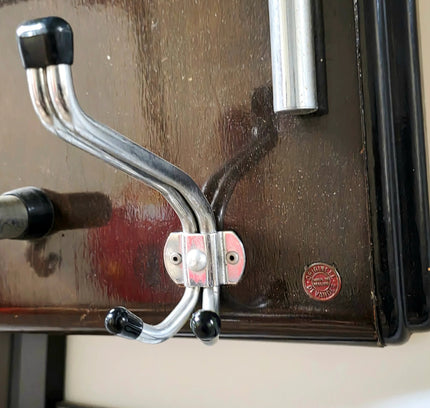 Vintage Stamped Wall Coat Rack by Origineel Devander - Kapstok - Yatva