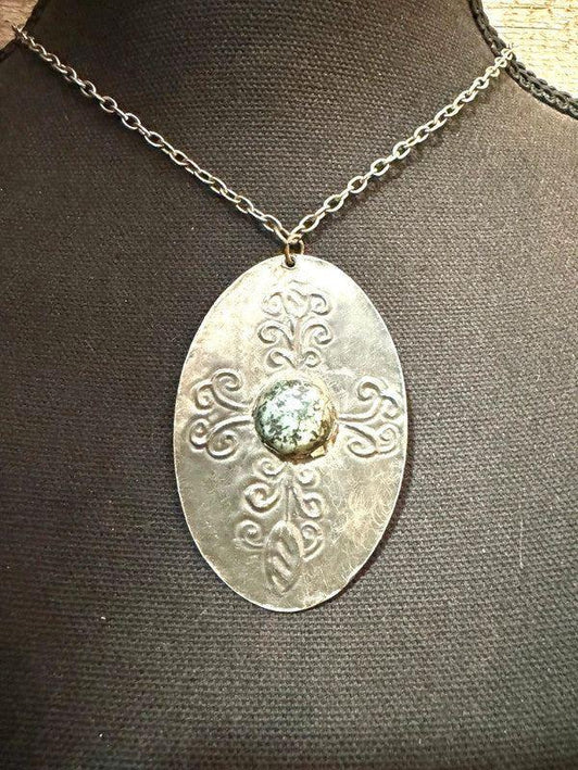Vintage stone Necklace - Yatva