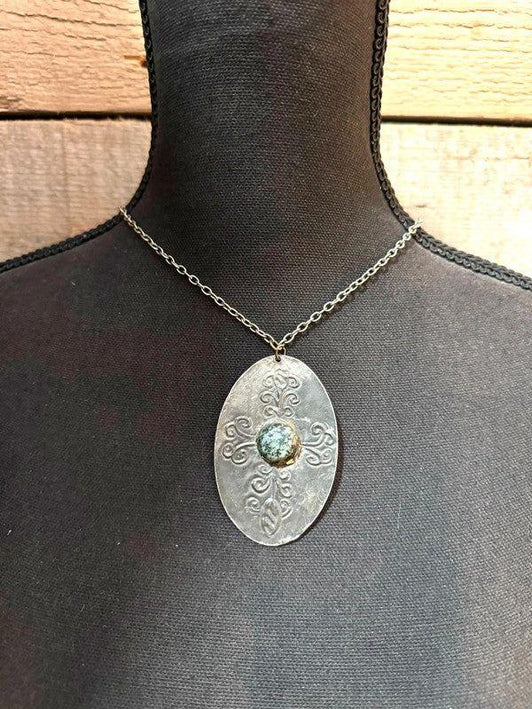 Vintage stone Necklace - Yatva