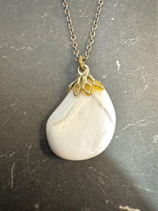 Vintage Stone Pendant Necklace - Yatva