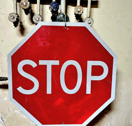 Vintage Style Stop Sign - Yatva