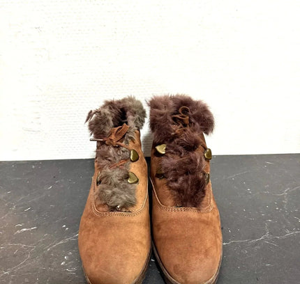 Vintage Suede Shoes - Yatva
