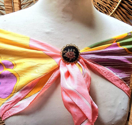 Vintage Tapestry Scarf clip - Yatva