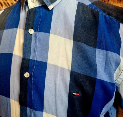 Vintage Tommy Hilfiger Shirt - Yatva