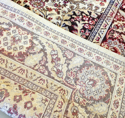 Vintage Traditional Medallion Red & Cream Area Rug (170cm x 235cm) - Yatva