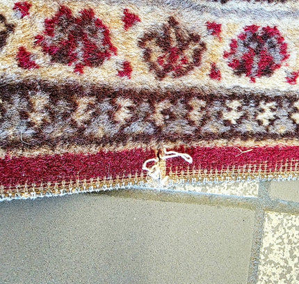 Vintage Traditional Medallion Red & Cream Area Rug (170cm x 235cm) - Yatva