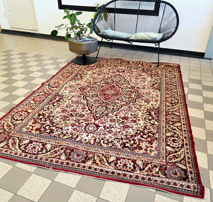 Vintage Traditional Medallion Red & Cream Area Rug (170cm x 235cm) - Yatva