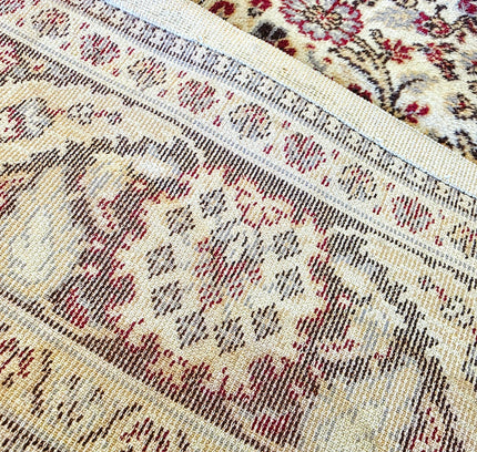 Vintage Traditional Medallion Red & Cream Area Rug (170cm x 235cm) - Yatva