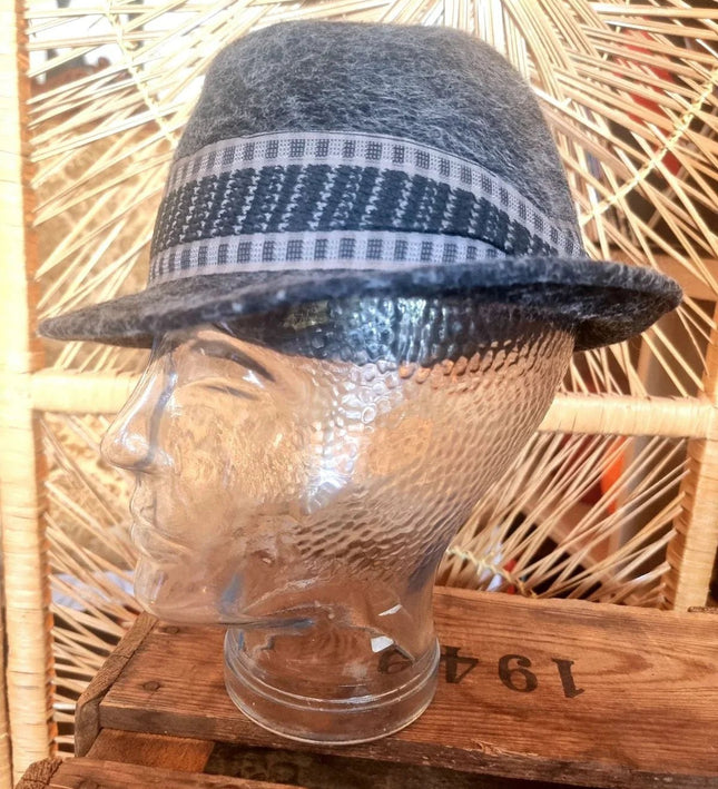 Vintage Tribly Hat ¨The Magnificent Hat by Mages ¨ - Yatva