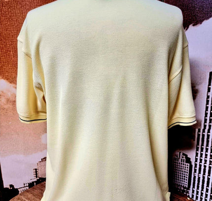 Vintage Umbro Polo T-shirt - Yatva