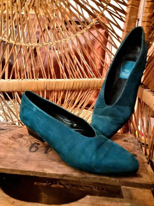 Vintage Van Dalen Pumps - Yatva