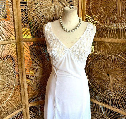 Vintage Vanity Fair Dress - Yatva