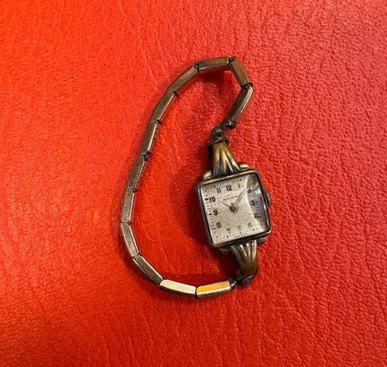 Vintage Watch - Yatva