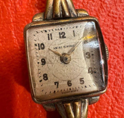 Vintage Watch - Yatva