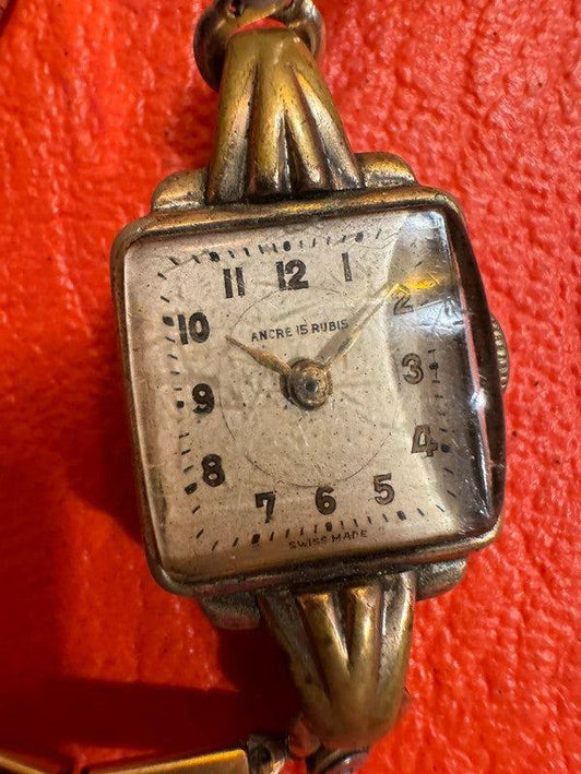 Vintage Watch - Yatva