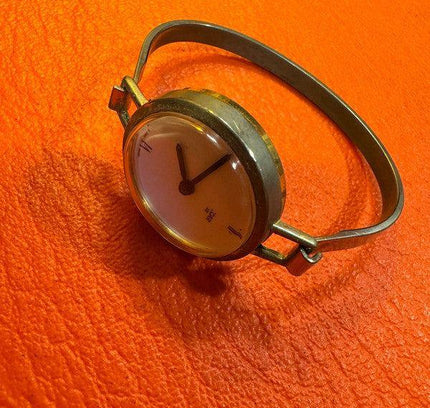 Vintage Watch - Yatva