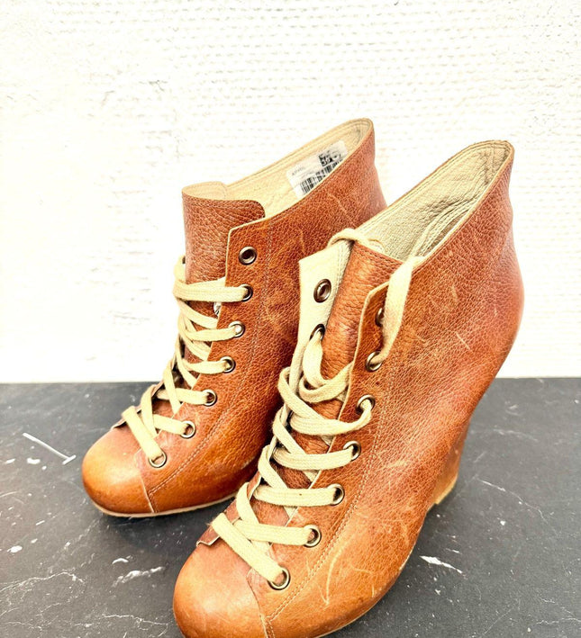 Vintage Wedge Shoes - Yatva