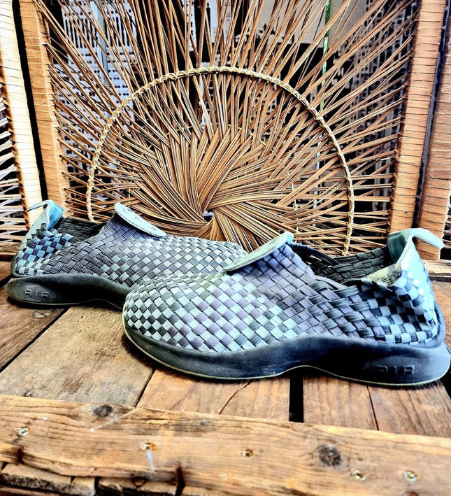Vintage Woven Nike Air Trainers - Yatva