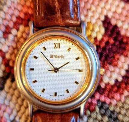 Vintage York Quartz Watch - Yatva