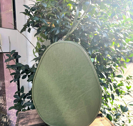 VTG 60’s Avocado Tear Drop Luggage Train Case With Wristlet - Yatva
