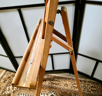 Wooden Easel - Large - Yatva