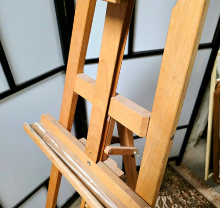 Wooden Easel - Large - Yatva