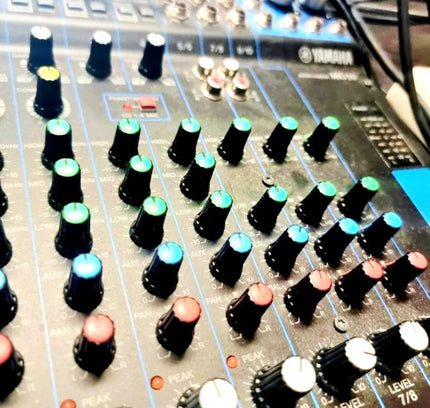 Yamaha MG10 Mixing Panel - Compact Mixer for Studio/Live - Yatva