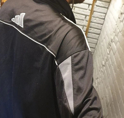Adidas Track top - Yatva