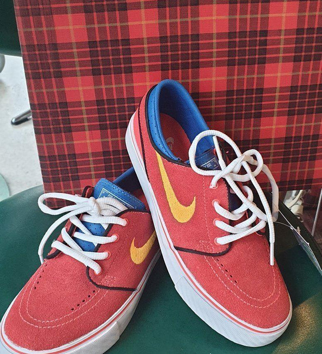 Brand New 90´s Nike SB Trainers - Yatva