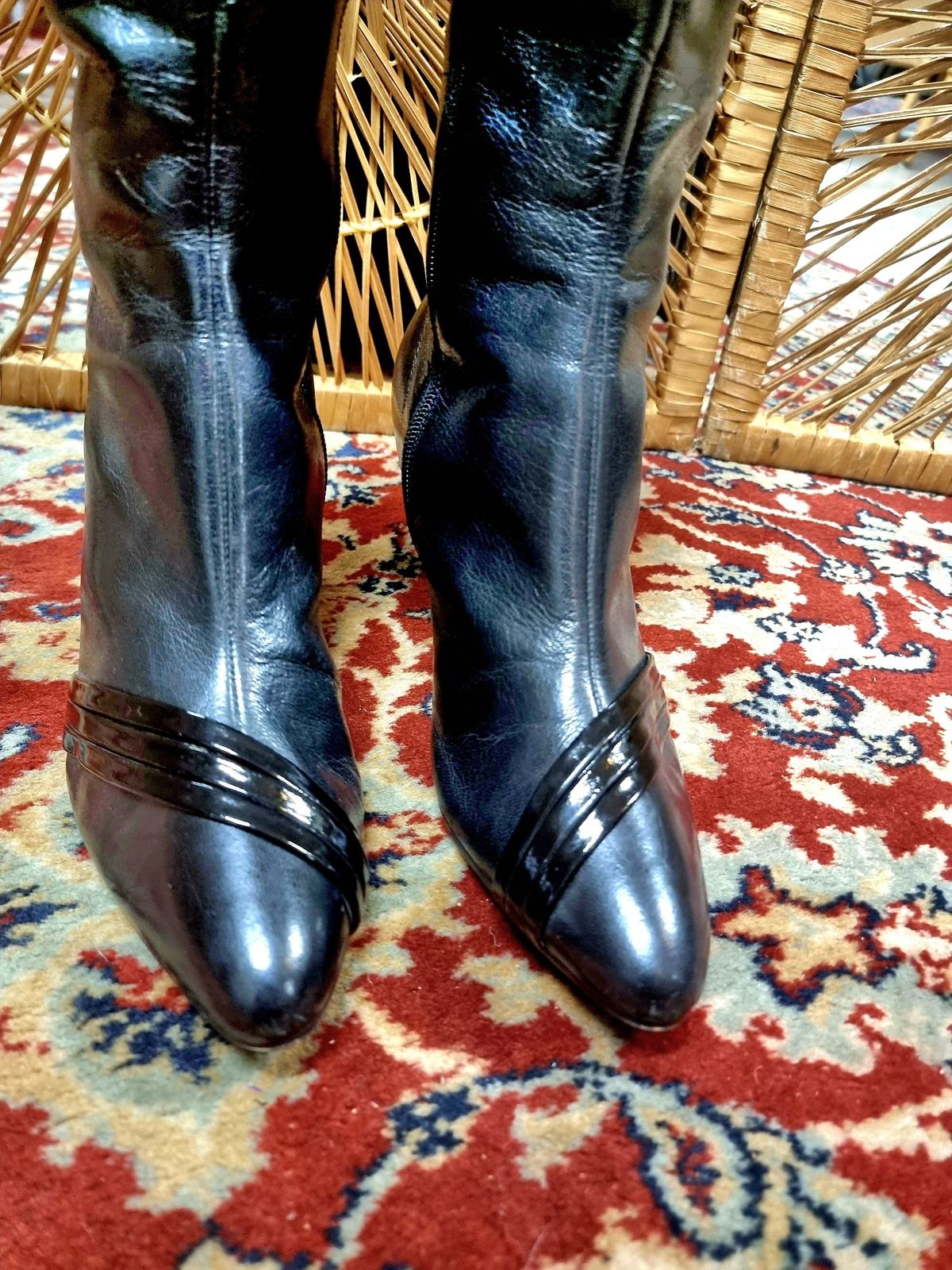 Brand New Manfield Boots