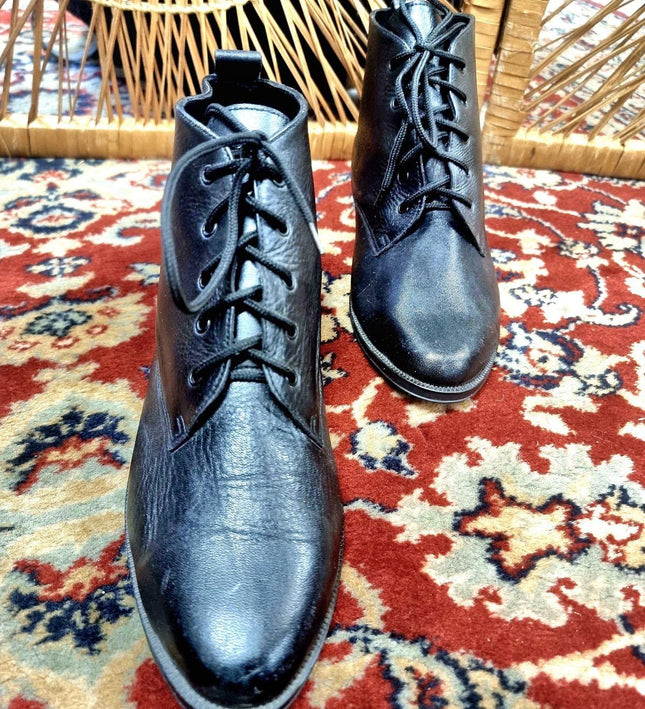 Brand New Vintage Ankle Boots - Yatva
