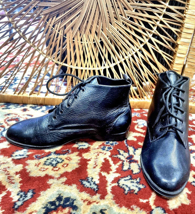 Brand New Vintage Ankle Boots - Yatva