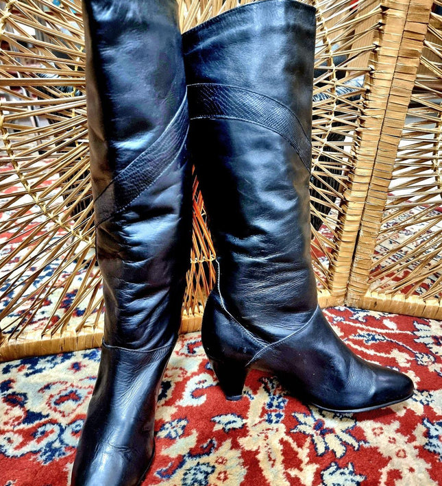 Brand New Vintage Boots - Yatva
