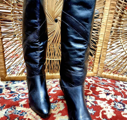 Brand New Vintage Boots - Yatva